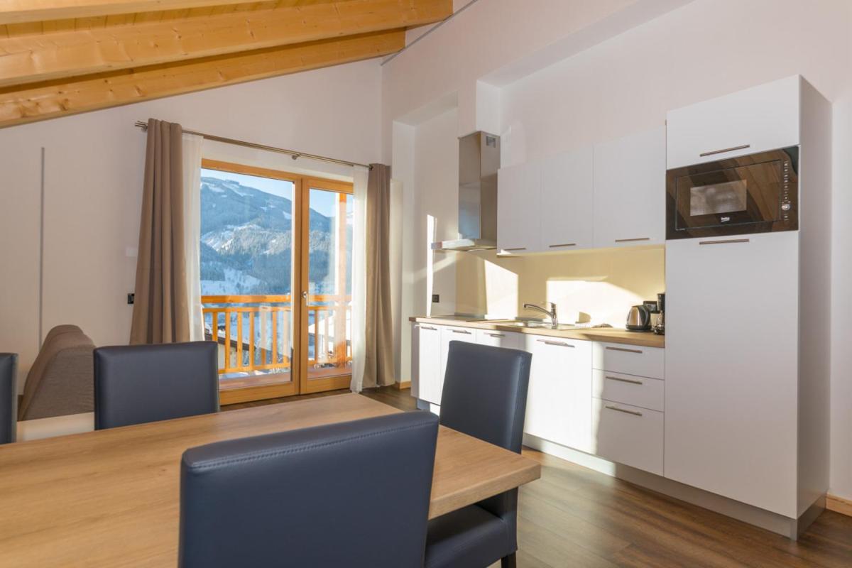 Latemar Fiemme Apartments เตเซโร ภายนอก รูปภาพ